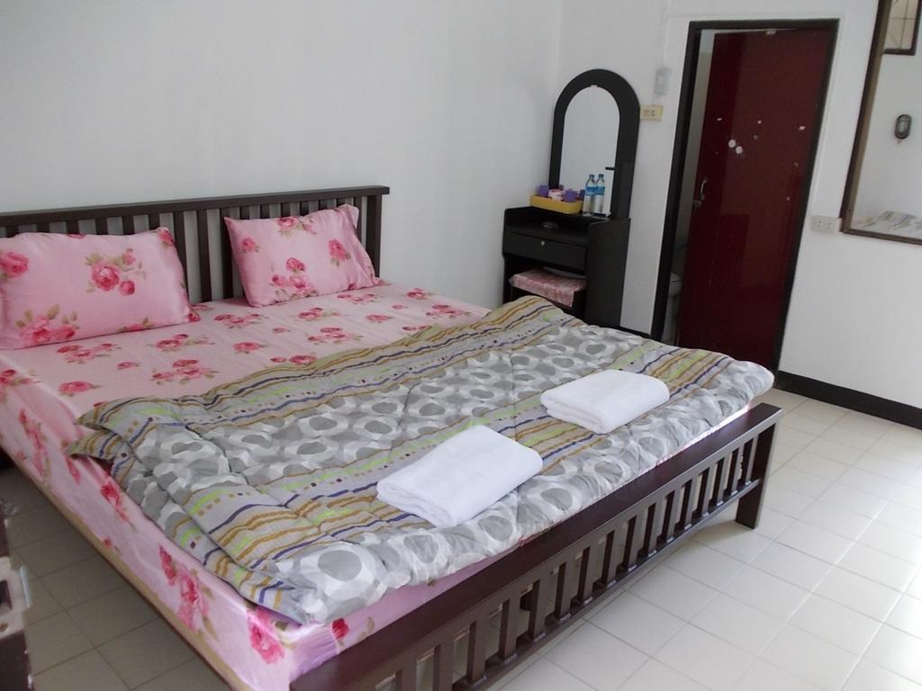 Kt Place Otel Bangkok Oda fotoğraf